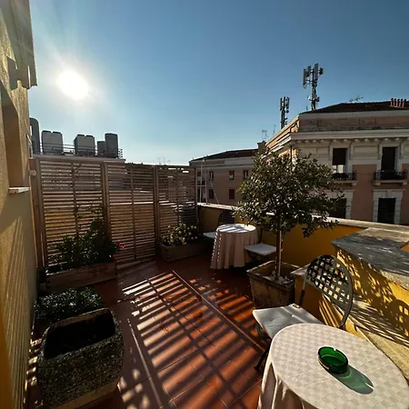 Comfort Astoria Palace Nocleg ze śniadaniem 3*