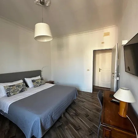Comfort Astoria Palace Nocleg ze śniadaniem 3*