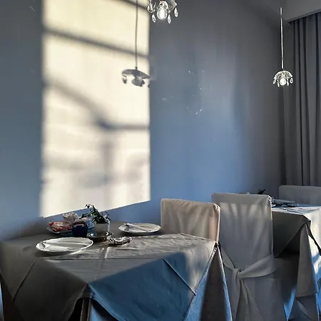 فندق مبيت وإفطار Comfort Astoria Palace 3*