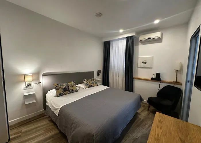 Comfort Astoria Palace Panzió 3*